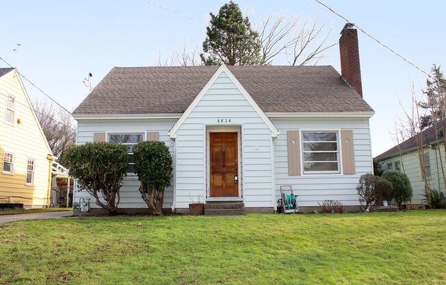 A Freshly Updated Classic 3 Bedroom Bungalow In The Heart of Woodstock!