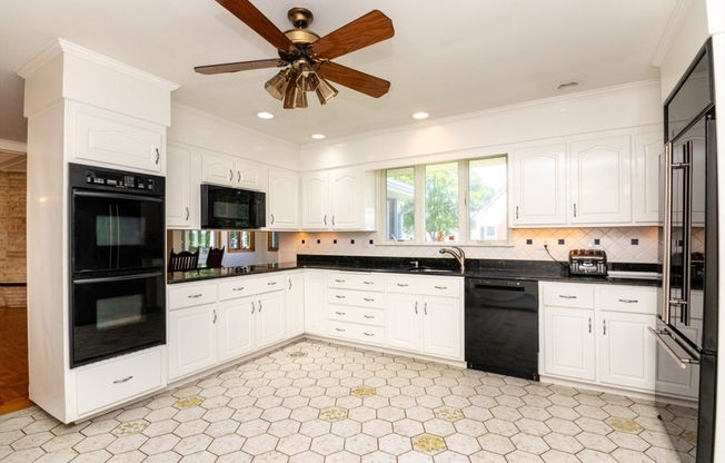 20 MOSSDALE RD
