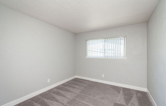 2 beds, 1 bath, 880 sqft, $1,450, Unit 96-4