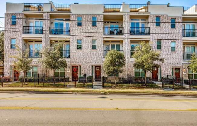 Rooftop Evenings, 3 bedroom 3 bath Condo.
