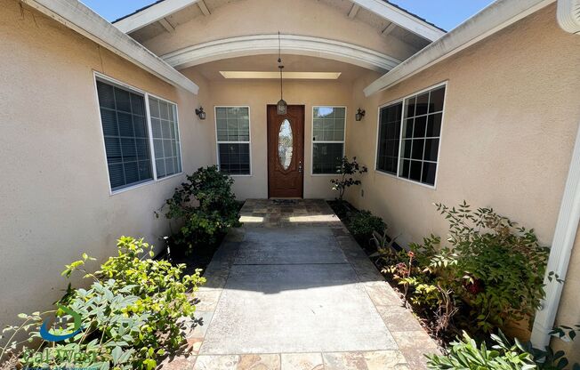$5800 - Spacious 5 Beds 4 baths with large back yard near Apple HQ (shared single car garage unit on right side)!