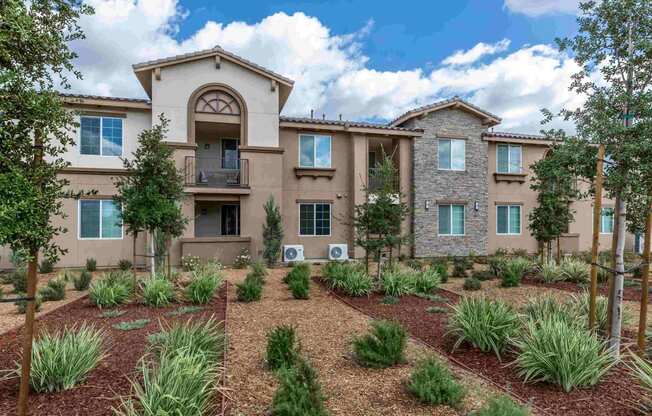 Welcome to The Reserve Apartment Homes