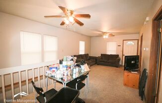 4 beds, 2 baths, $1,500, Unit A