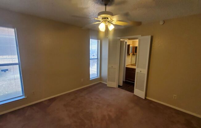 2 beds, 2 baths, $1,525, Unit # B