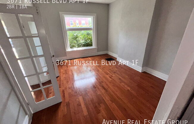 3671 RUSSELL BLVD