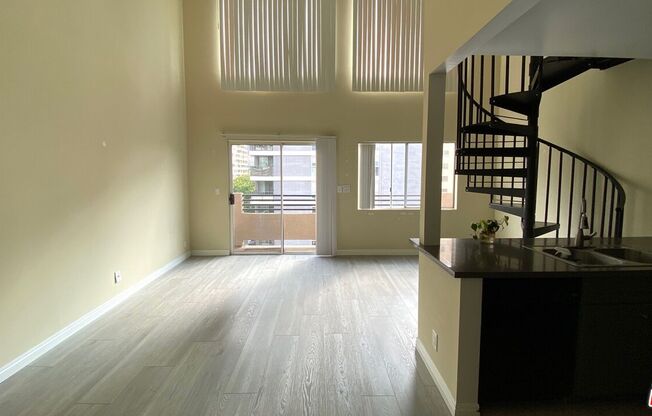 1 bed, 1 bath, $2,200, Unit 401