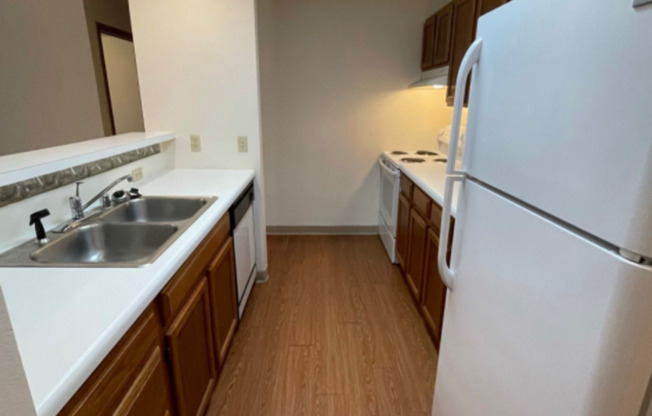 2 beds, 2 baths, 1,040 sqft, $1,100, Unit TE218X-226