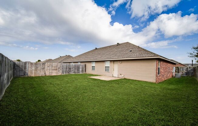 3 beds, 2 baths, 1,200 sqft, $1,350, Unit Chapelstone 4203-1