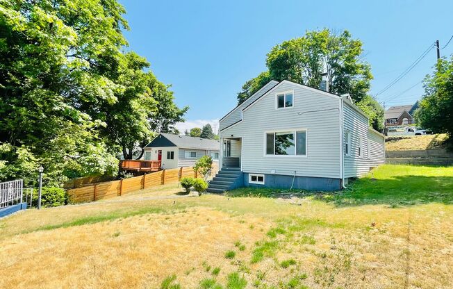 Renovated 4 bedroom 2 bath Home with Plenty of Space!