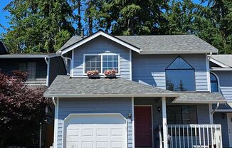 Two-Story Silverdale Townhome