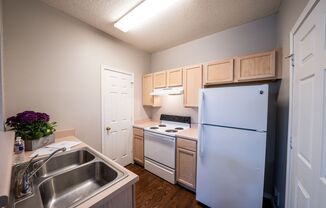 2 beds, 2 baths, 887 sqft, $950, Unit 2305