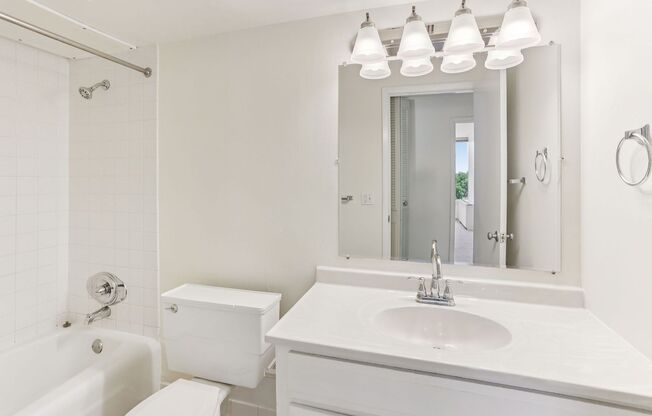 1 bed, 1 bath, 750 sqft, $1,295, Unit 506