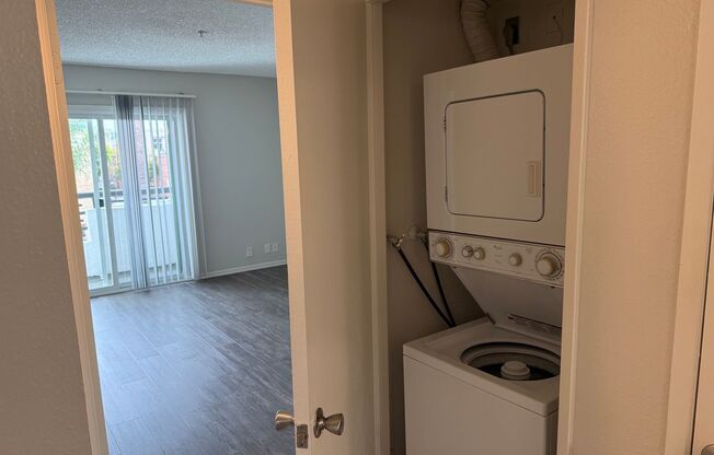 2 beds, 2 baths, 973 sqft, $3,130, Unit 337