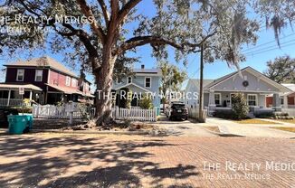 35 Hill Avenue unit 2