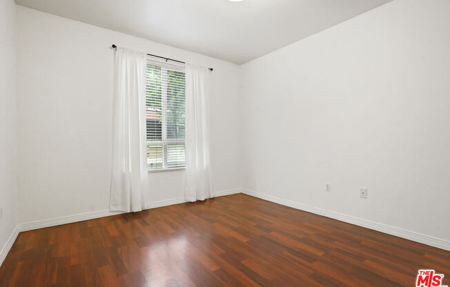 2 beds, 2 baths, 1,042 sqft, $3,100, Unit 115