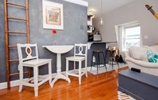 539 E 4 ST
