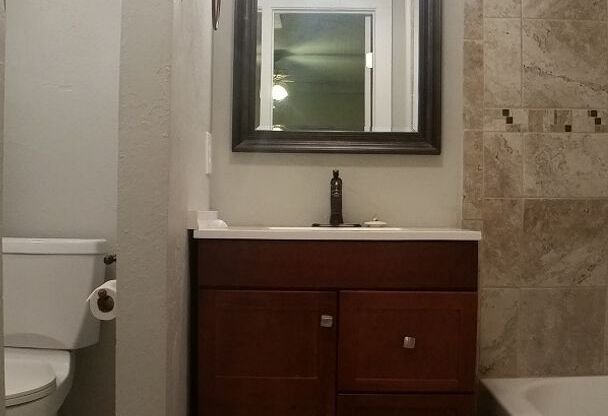 Beautiful one bedroom apartment close to NW Expressway