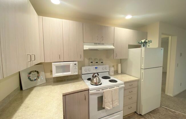 2 beds, 2 baths, 1,022 sqft, $2,495, Unit C 102