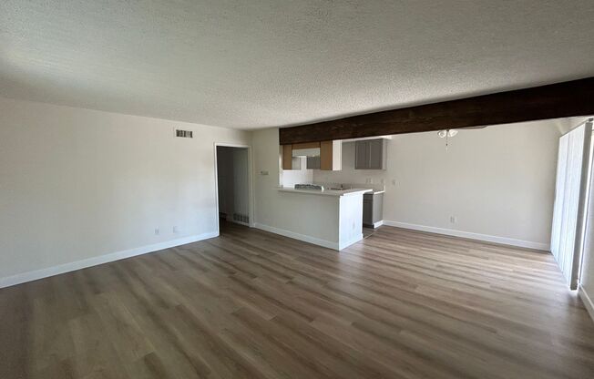 2 beds, 1 bath, 750 sqft, $1,750