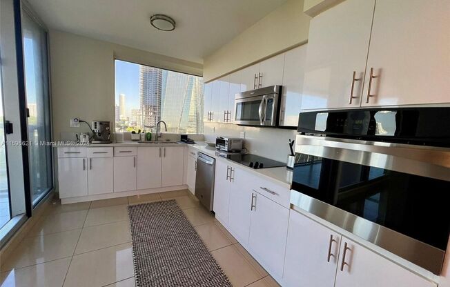 2 beds, 2 baths, 1,697 sqft, $5,750, Unit 1541 Brickell Ave # A10-01 (A11696621)