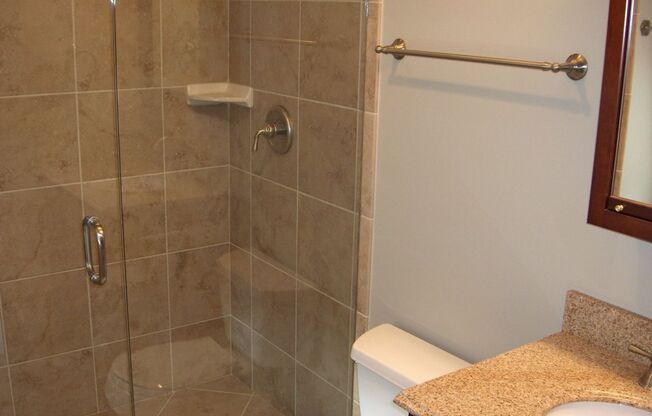 257 - *450 Green Bay Road Bldg*