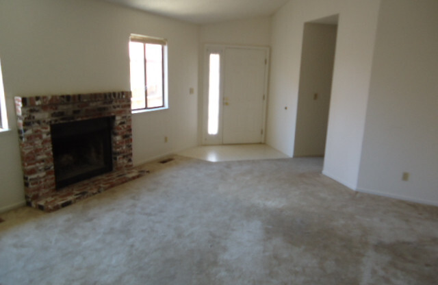 3 beds, 2 baths, $2,300