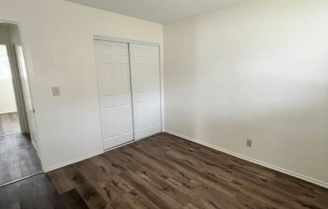 2 beds, 1 bath, $2,295