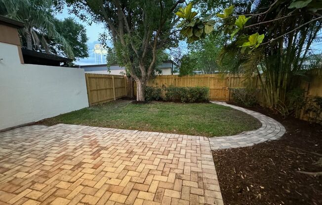Recently Renovated 2/1 Condo in Winter Park!