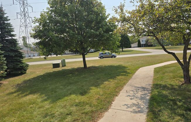 2 beds, 1 bath, 856 sqft, $1,259, Unit PL   7612