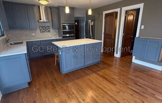 3 beds, 1.5 baths, 1,460 sqft, $2,495