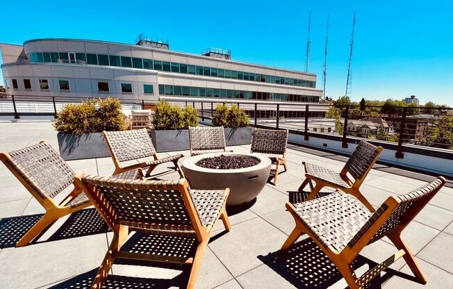 1 bed, 1 bath, 523 sqft, $1,912, Unit 405