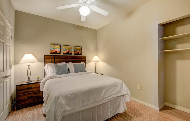 3 beds, 2 baths, 899 sqft, $2,395, Unit 607