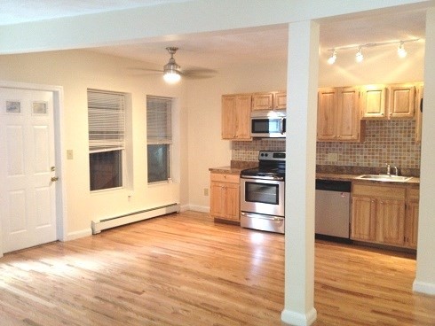 3 beds, 1 bath, 1,182 sqft, $4,500, Unit 2(1A)