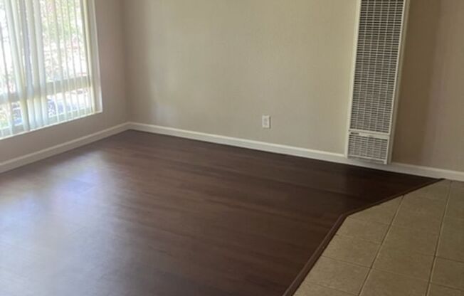 1 bed, 1 bath, 704 sqft, $1,345, Unit 24