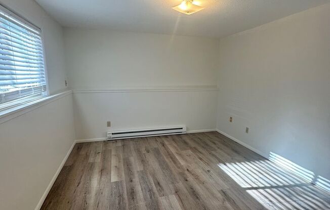 2 beds, 1 bath, $1,500, Unit 412C