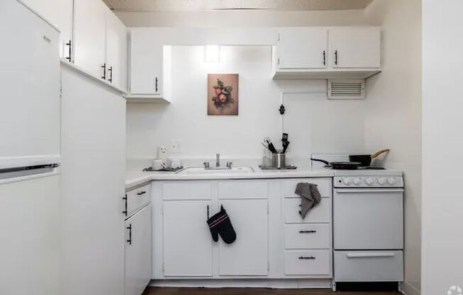 Riverview Apartments