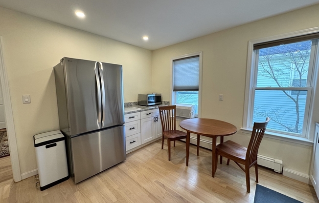 2 beds, 1 bath, 1,100 sqft, $3,000, Unit 2A