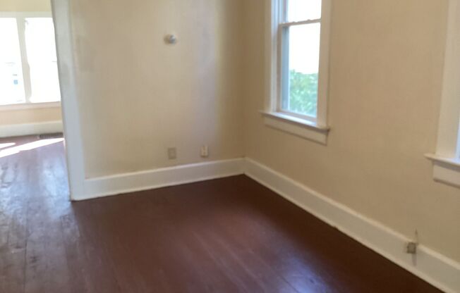 2 beds, 1 bath, $850