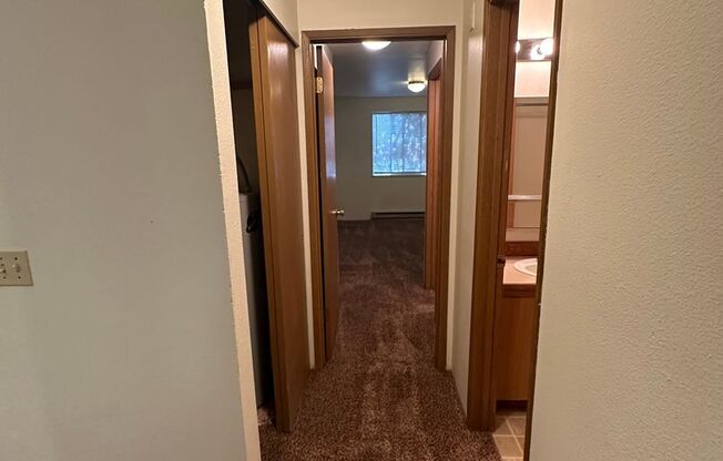 2 beds, 1.5 baths, 950 sqft, $1,600, Unit A103