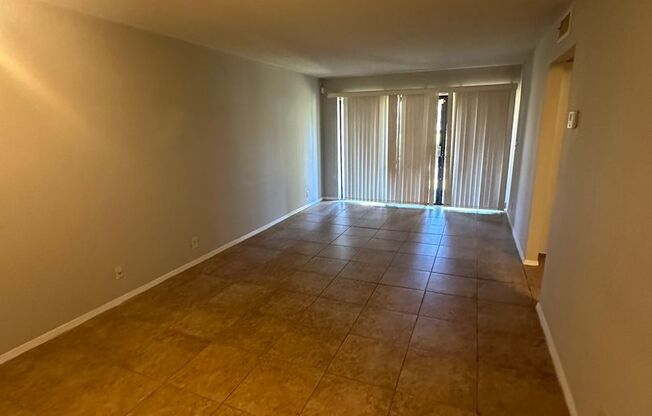 1BD/1BA Condo located in Germantown!