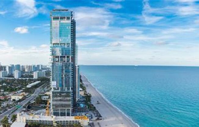 2 beds, 2.5 baths, $7,900, Unit # 4208