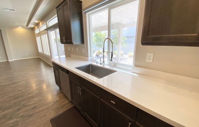 5/BD 2.5/BA Modern Comfort Meets Function in This Henderson Gem!