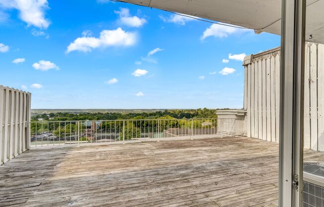 1 bed, 1 bath, 500 sqft, $1,140, Unit 22