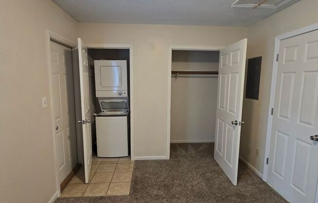 1 bed, 1 bath, 500 sqft, $925, Unit 1933