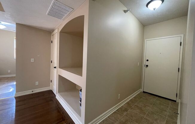 1 bed, 1 bath, 900 sqft, $1,295, Unit Unit 203 A900