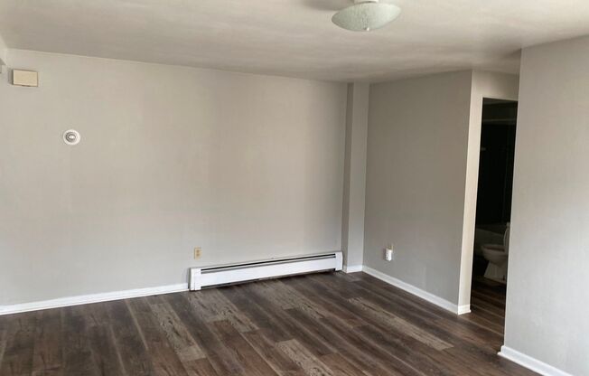 1 bed, 1 bath, $795, Unit UNIT # 3