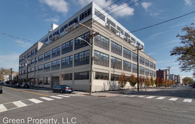 136 Oakland Avenue a/k/a 66 Laidlaw Avenue