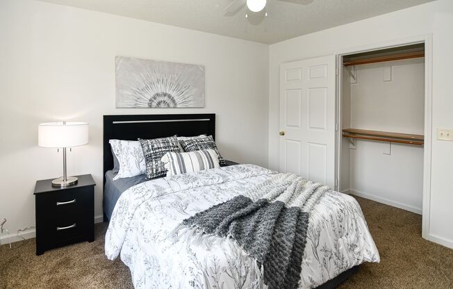 3 beds, 1 bath, $949, Unit 629 Maverick Lane