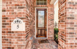 3 beds, 2.5 baths, $2,250, Unit # 5