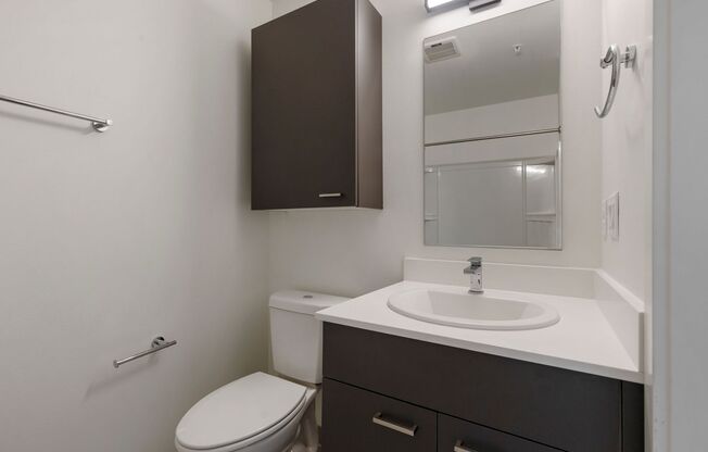 Studio, 1 bath, 250 sqft, $1,045, Unit 101